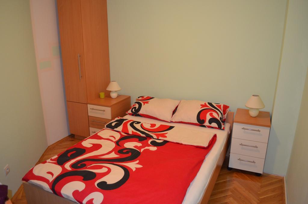 Apartment Viktor,Parking Osijek Ruang foto