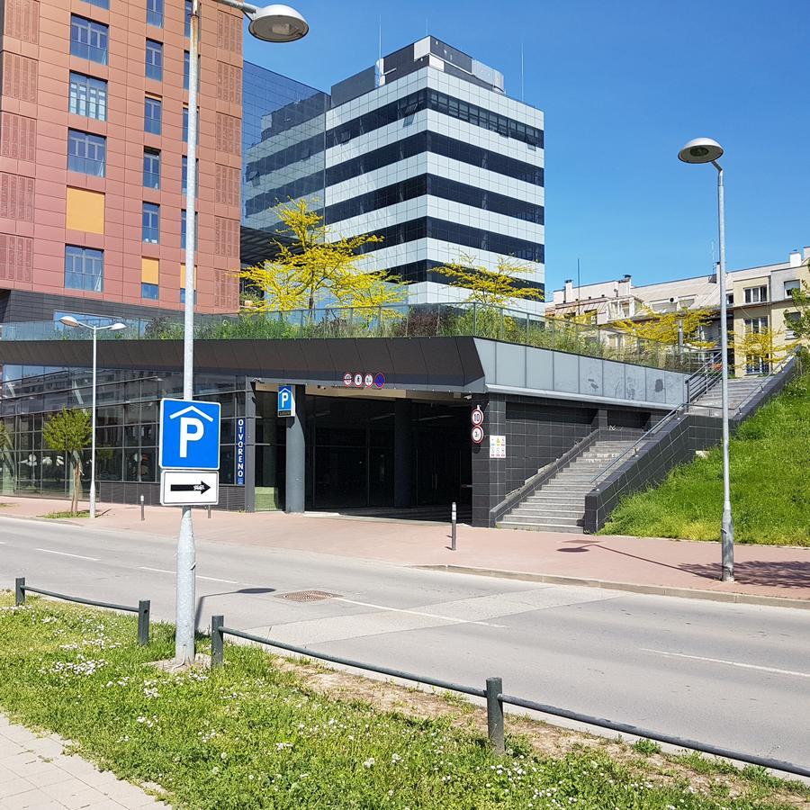 Apartment Viktor,Parking Osijek Bagian luar foto