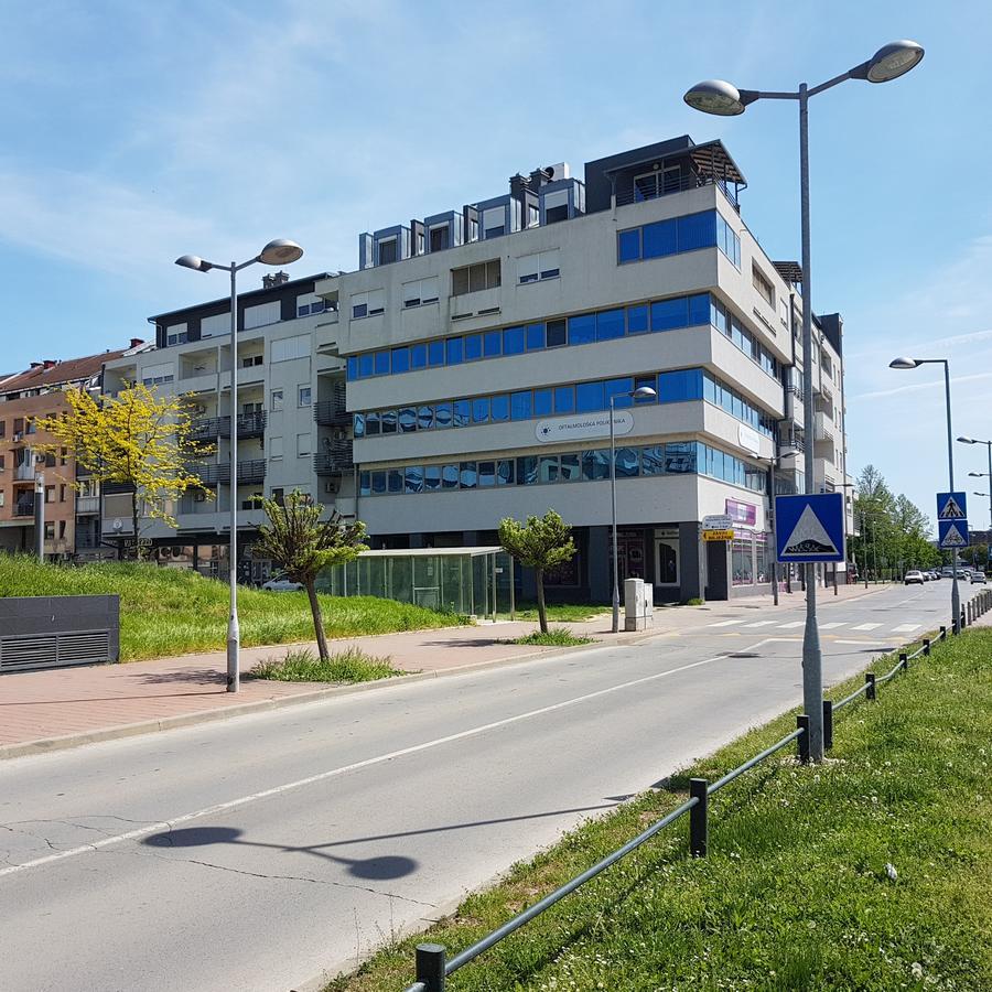 Apartment Viktor,Parking Osijek Bagian luar foto