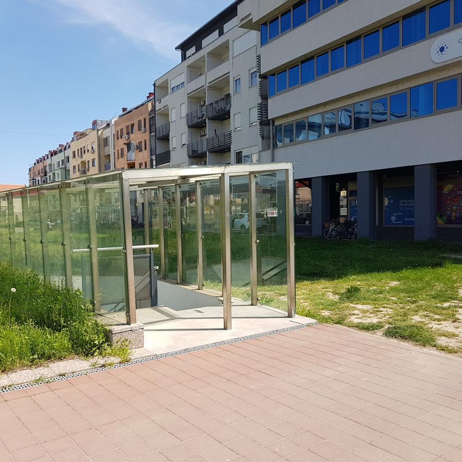 Apartment Viktor,Parking Osijek Bagian luar foto